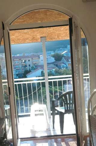 Гостевой дом Mediterranean terrace Будва Двухместный номер с 1 кроватью и собственной ванной комнатой-13